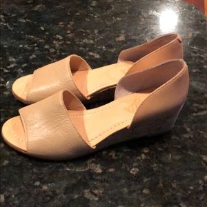 Like New Latigo Cork Heel